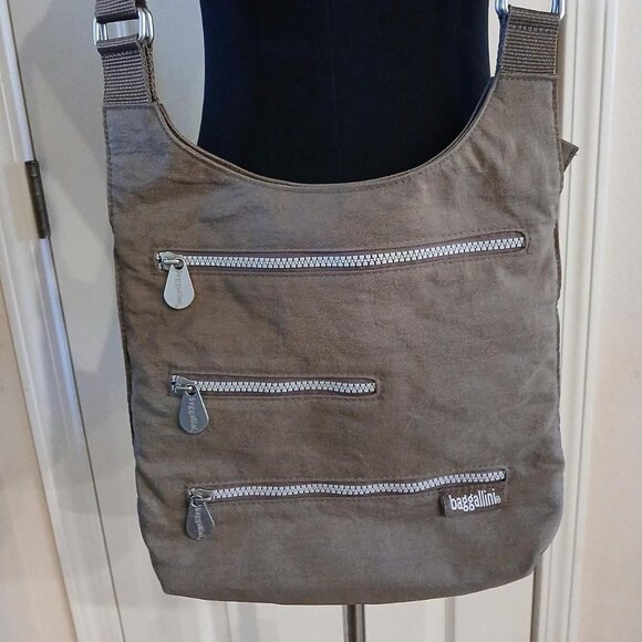 Brown Baggallini Classic 3-Zip Crossbody Purse nylon bag utility gorpcore - Picture 2 of 5